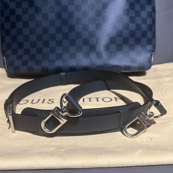 Louis Vuitton bag - Picture 15 of 16